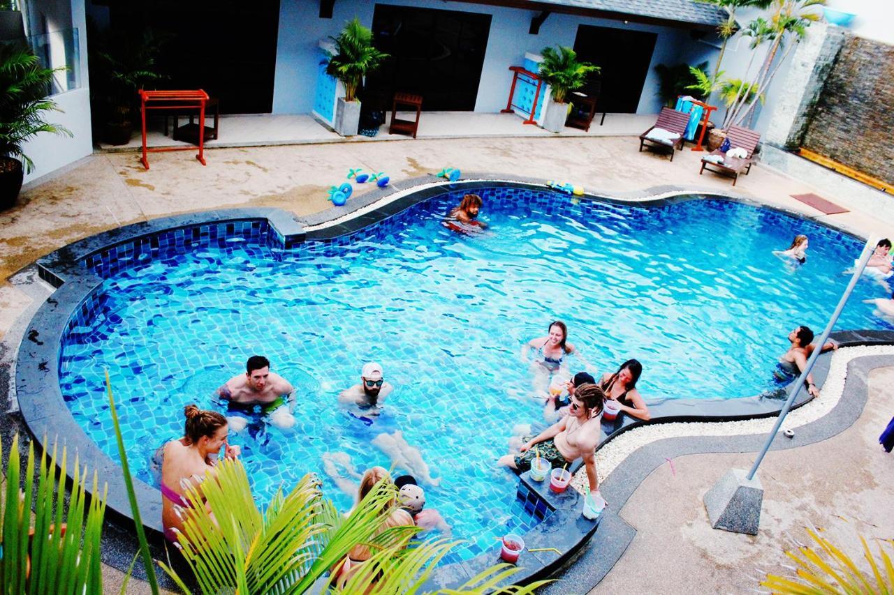 Bodega Phuket Patong (Adults Only) Hostel Exterior foto