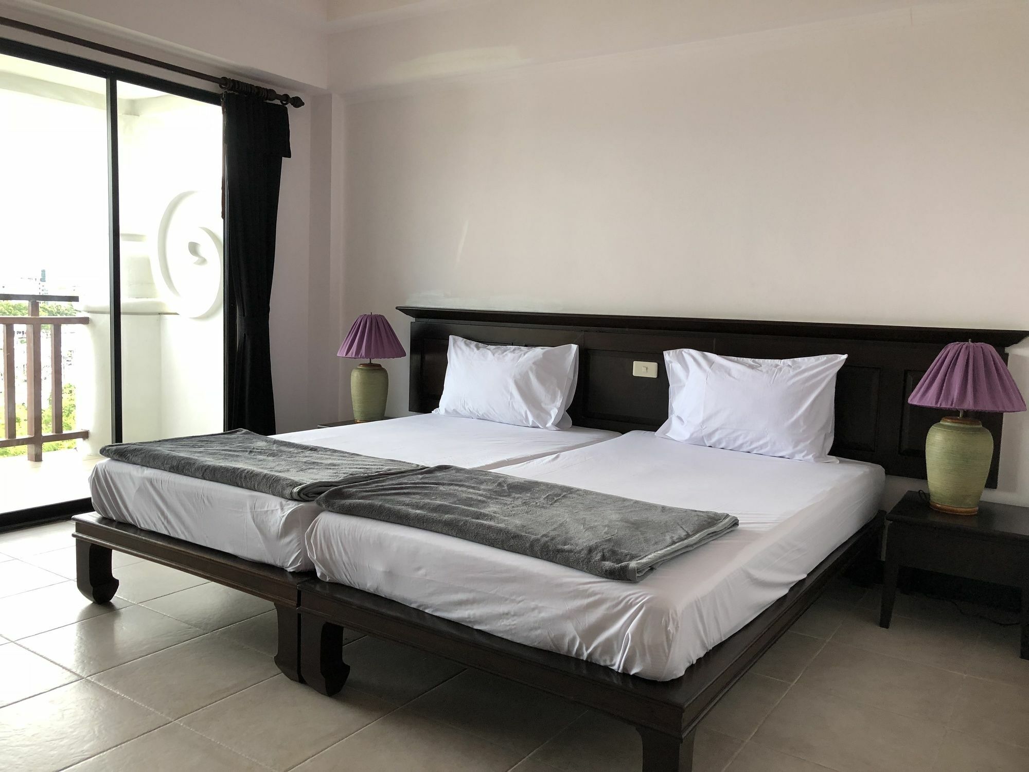 Bodega Phuket Patong (Adults Only) Hostel Exterior foto
